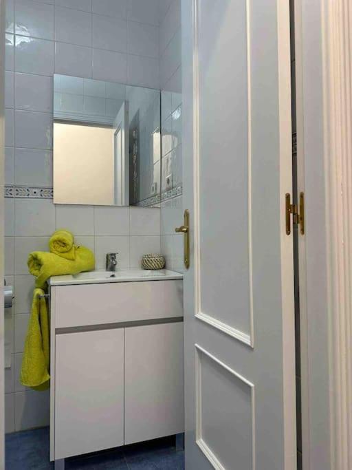 Precioso Estudio Junto Al Mar, Apartamentos Don Diego En La Carihuela 托雷莫利诺斯 外观 照片